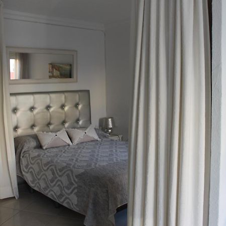 Apartamento Frente Al Mar Torrox Luaran gambar