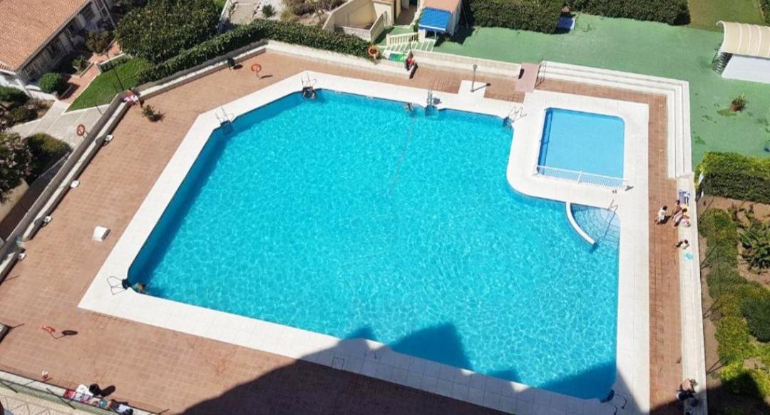 Apartamento Frente Al Mar Torrox Luaran gambar