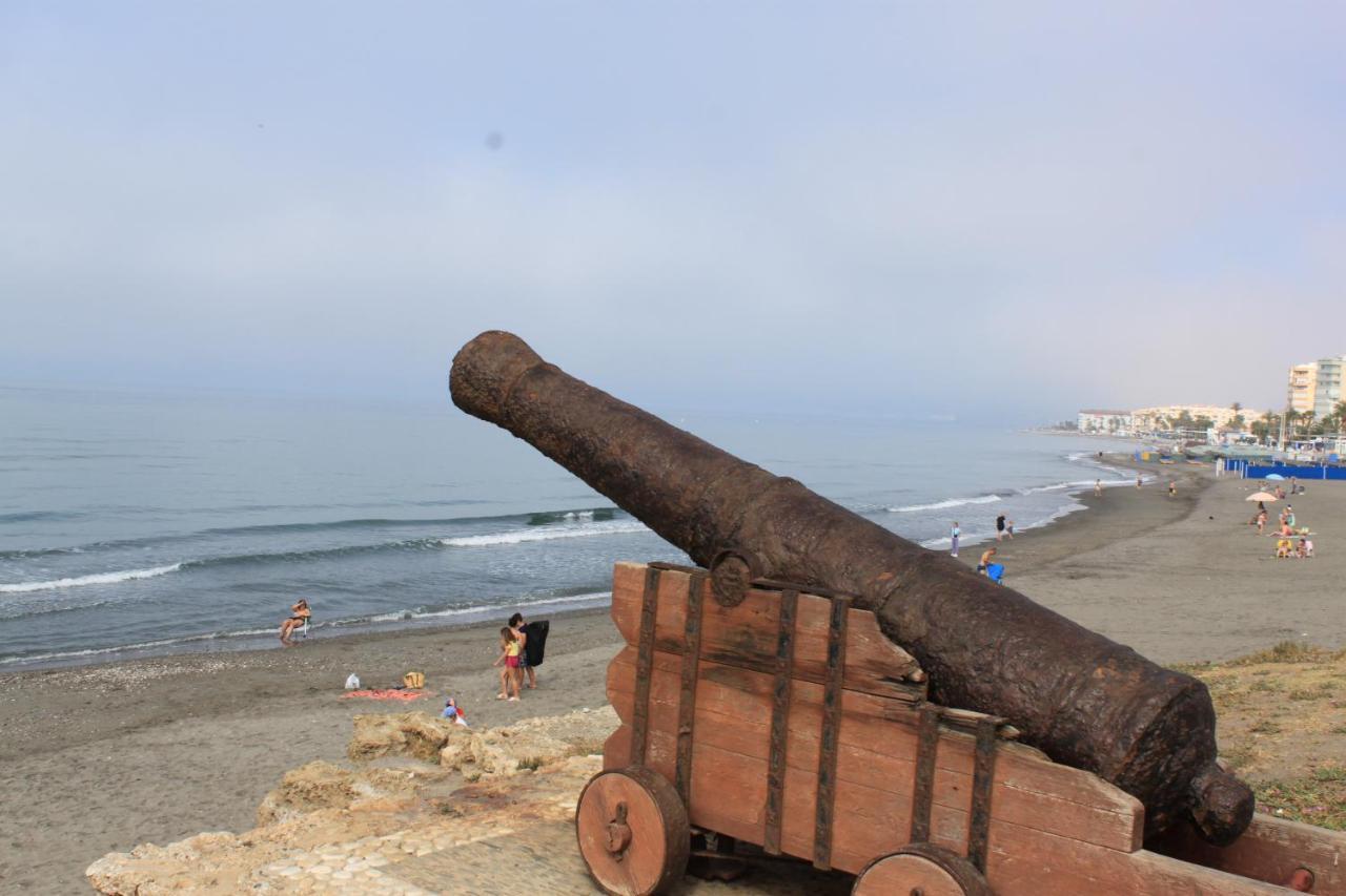 Apartamento Frente Al Mar Torrox Luaran gambar
